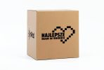 Pudełko kartonowe rozmiar C1 z logotypem InPost oraz z sercem i napisem "najlepsze mam w środku"